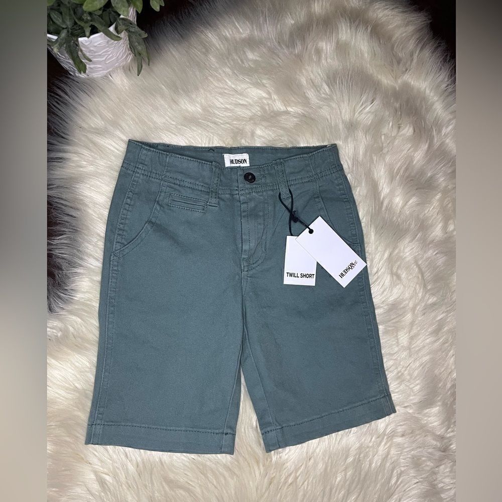 Hudson kids green twill shorts sz 6